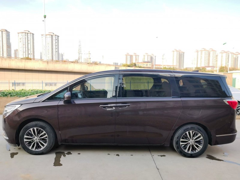 襄阳17年别克GL87