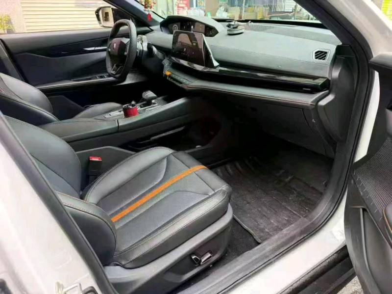 重庆24年长安汽车UNI4