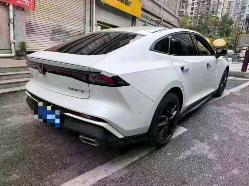 重庆24年长安汽车UNI5