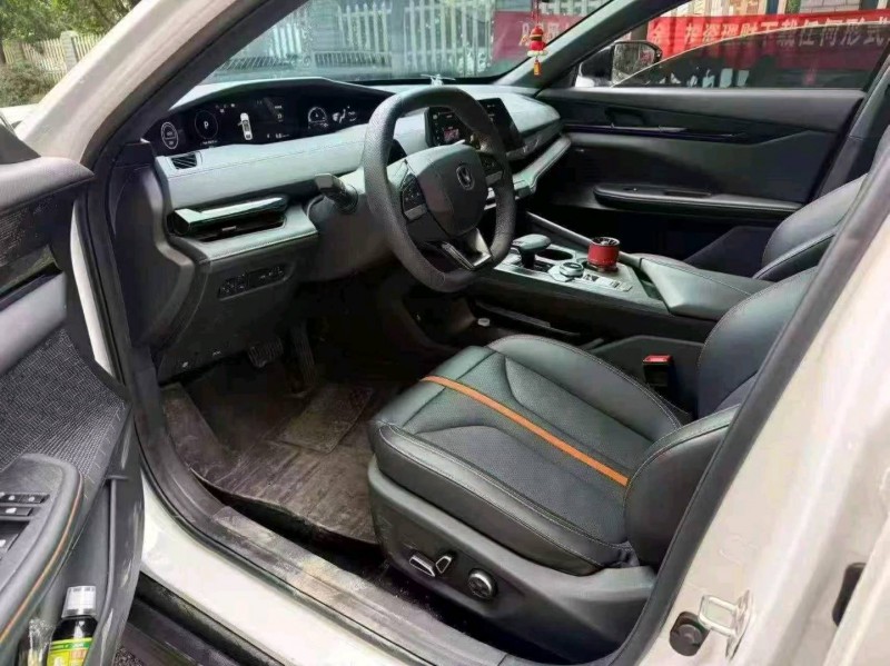 重庆24年长安汽车UNI6