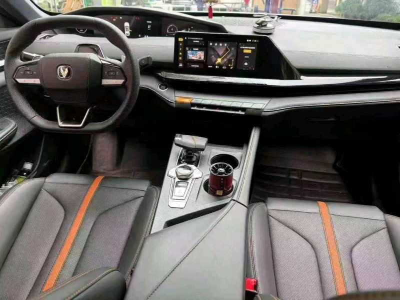 重庆24年长安汽车UNI9