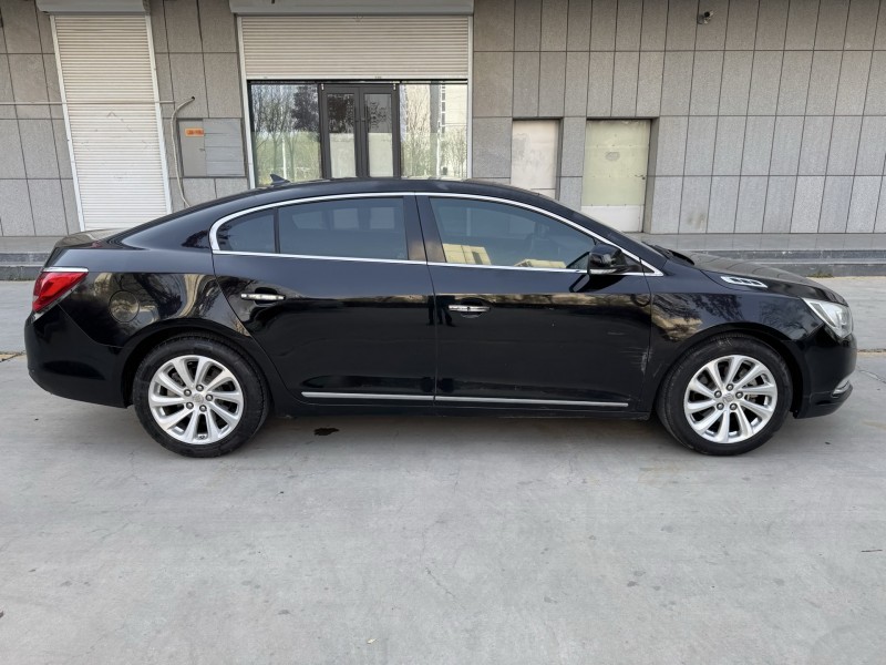 济宁16年别克君越4