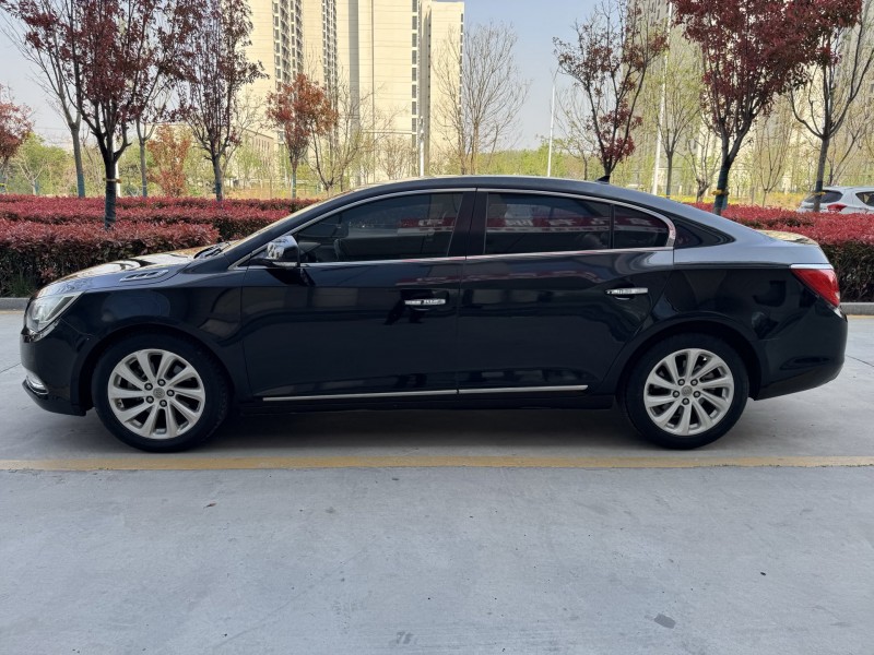 济宁16年别克君越5