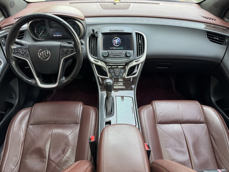 济宁16年别克君越8