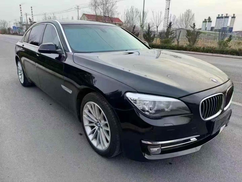 济宁15年宝马7系3