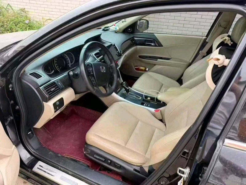 佛山15年本田雅阁4