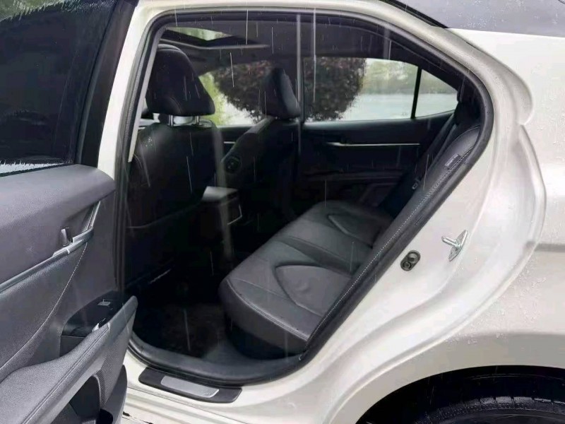 南昌24年丰田凯美瑞5