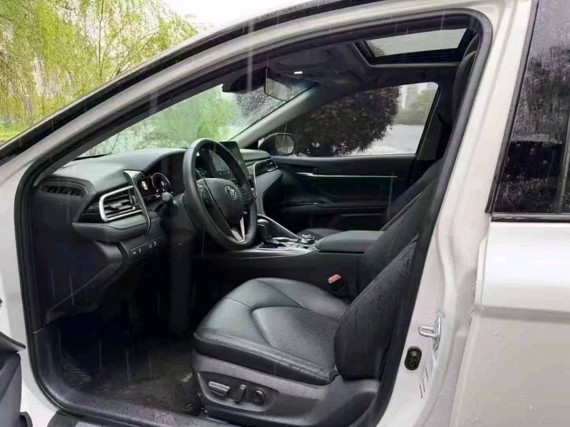 南昌24年丰田凯美瑞6