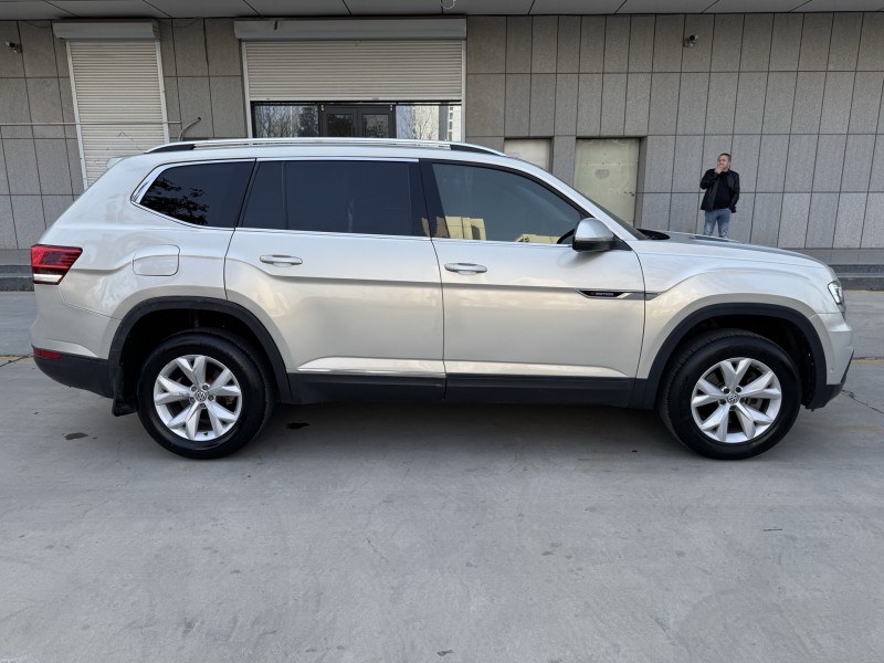 济宁19年大众途昂4