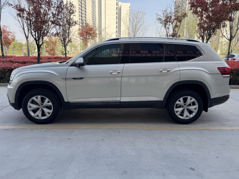 济宁19年大众途昂5