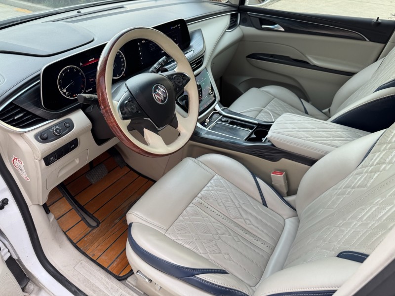 济宁21年别克GL86