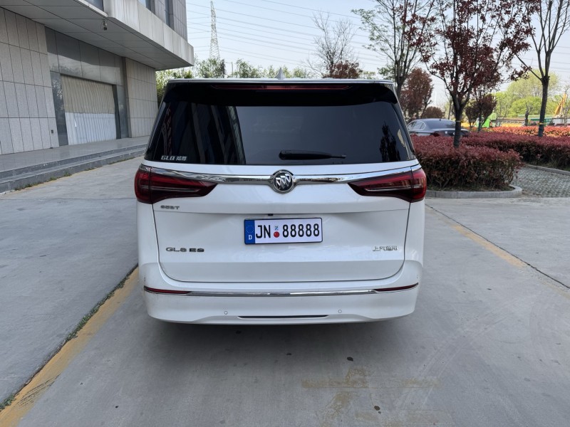 济宁21年别克GL89