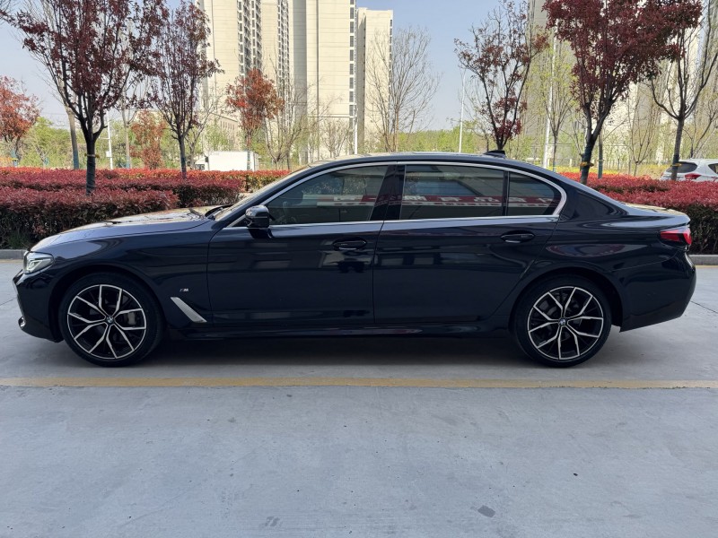 济宁21年宝马5系5