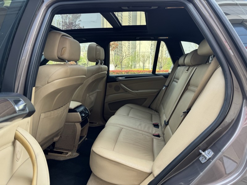 济宁13年宝马X57