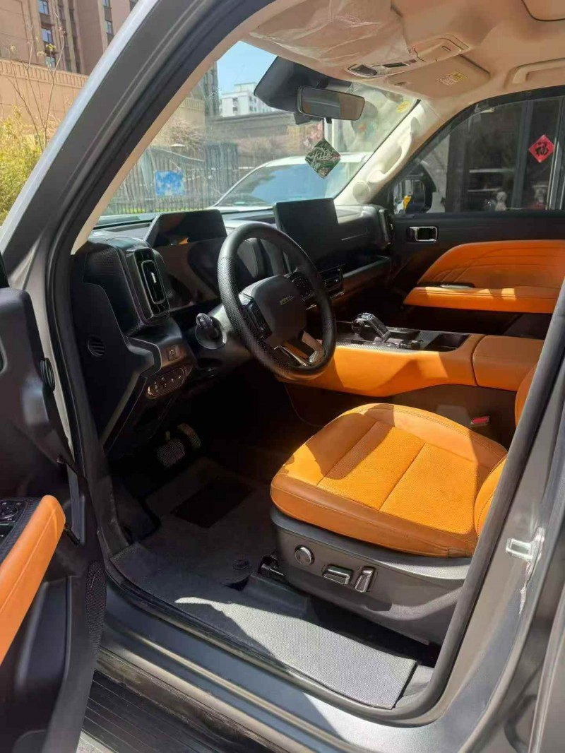 济宁25年哈弗大狗4