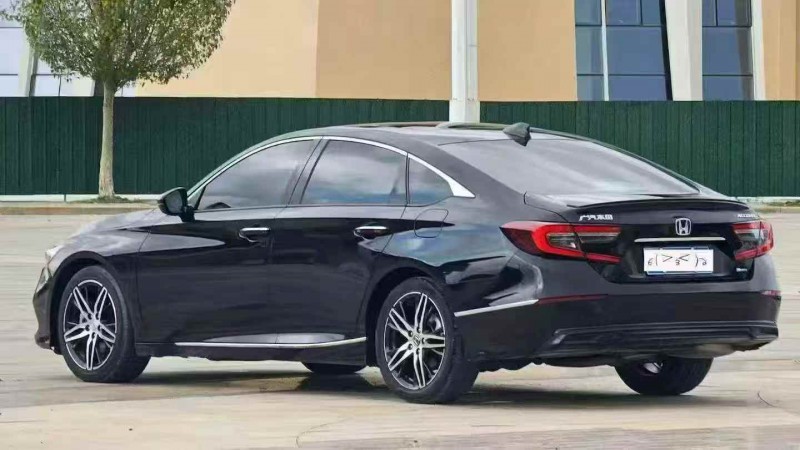 成都22年本田雅阁8