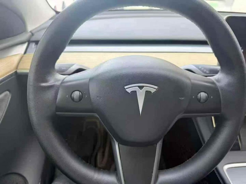 开封23年特斯拉MODEL Y4