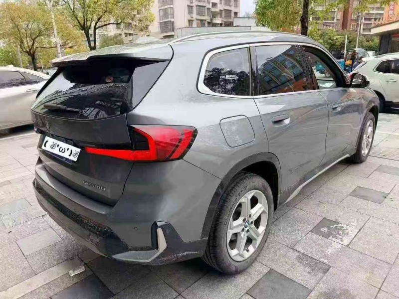 新余24年宝马X17