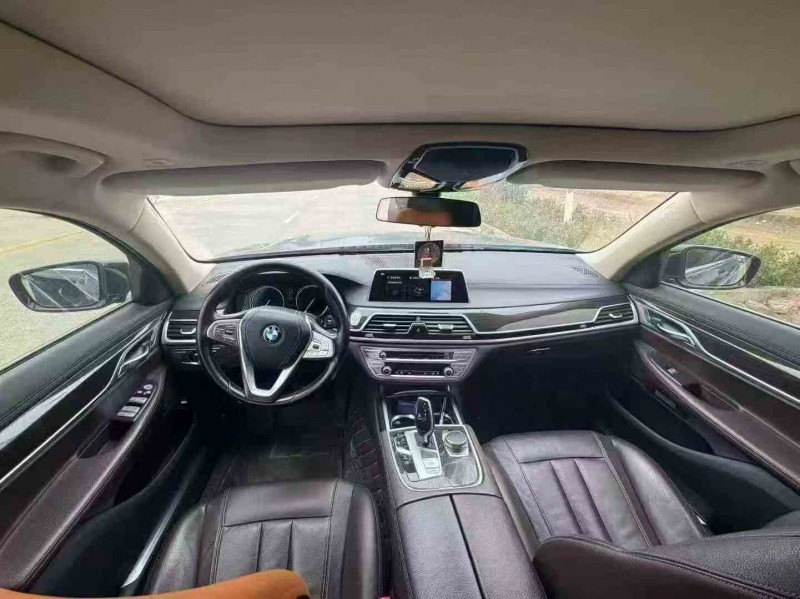 衡阳17年宝马7系4