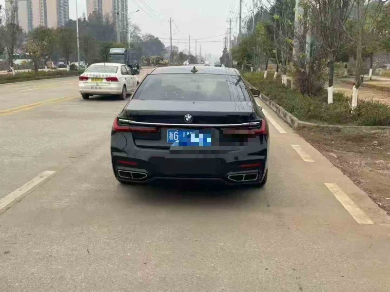 衡阳17年宝马7系7