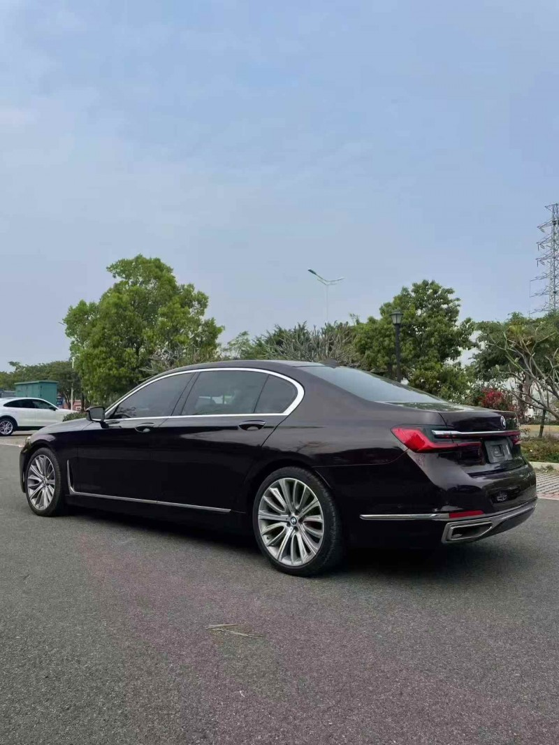 苏州20年宝马7系7