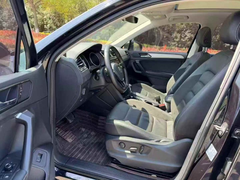 苏州19年大众途观6