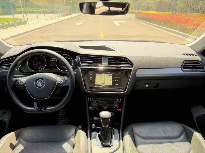 苏州19年大众途观7