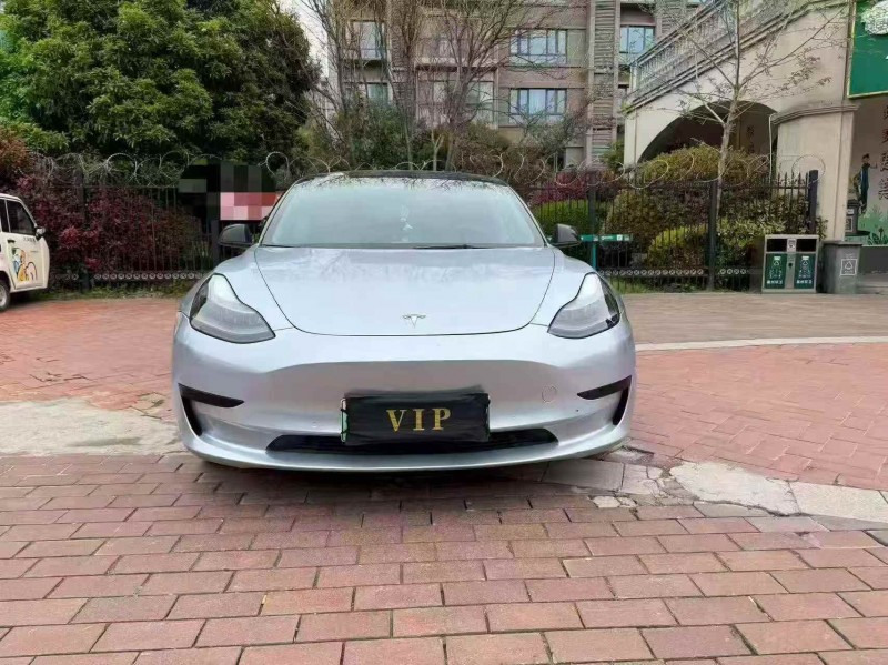 鄂州23年特斯拉MODEL 31