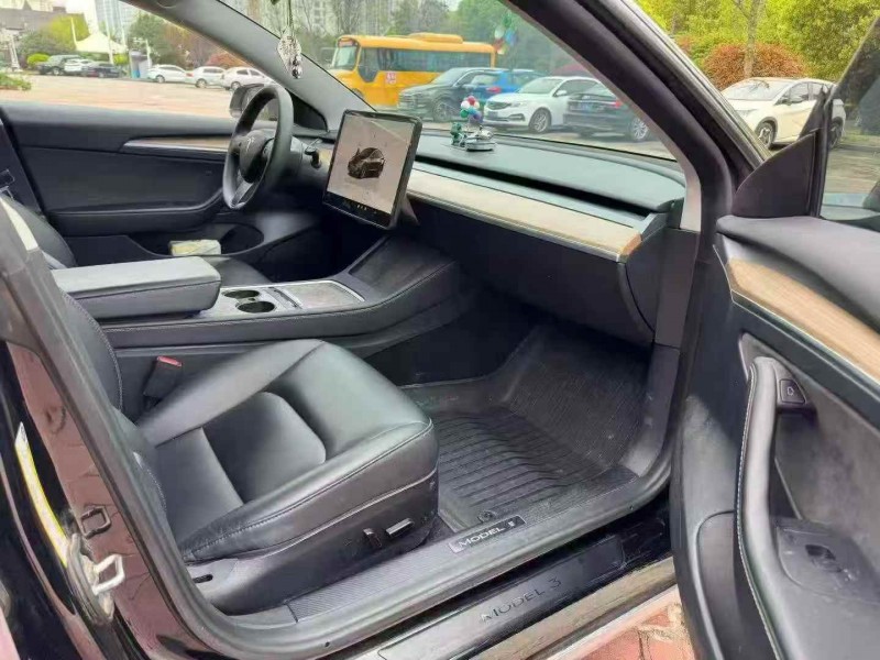 鄂州23年特斯拉MODEL 34