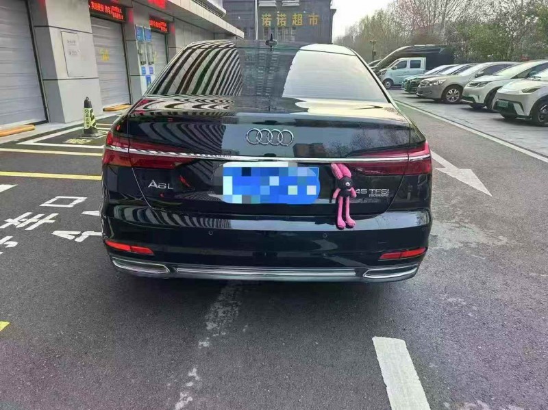 马鞍山21年奥迪A6L8