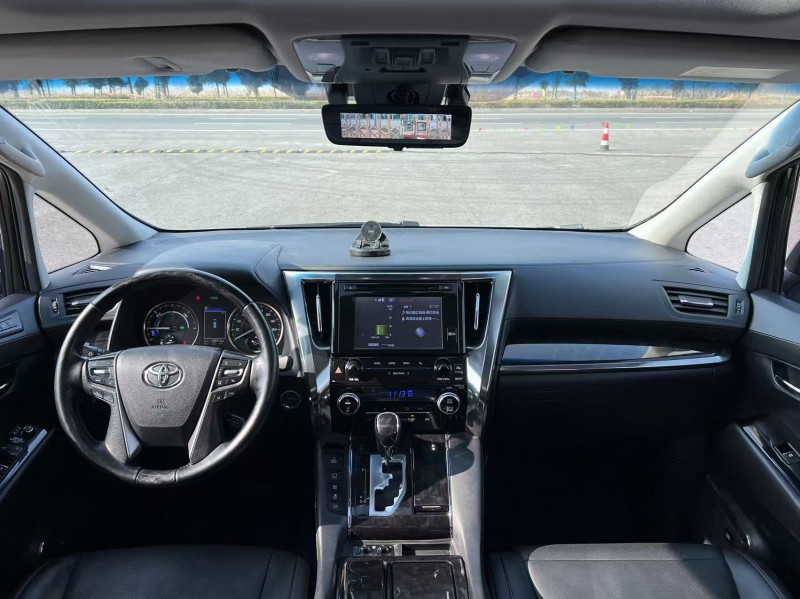 盐城20年丰田埃尔法6