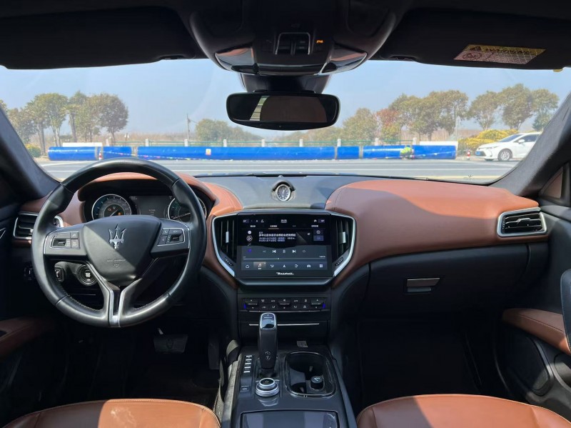 苏州21年玛莎拉蒂Ghibli3