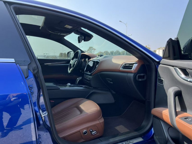 苏州21年玛莎拉蒂Ghibli8