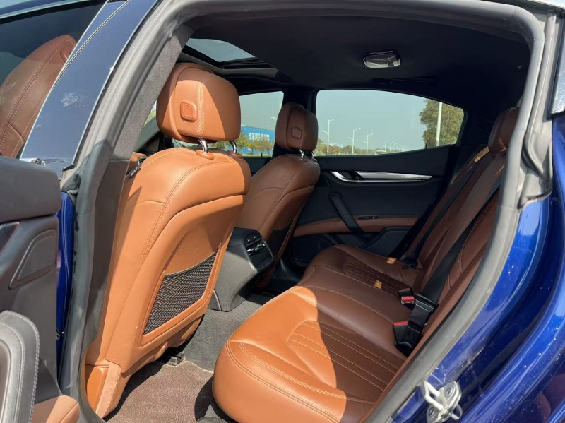 苏州21年玛莎拉蒂Ghibli9