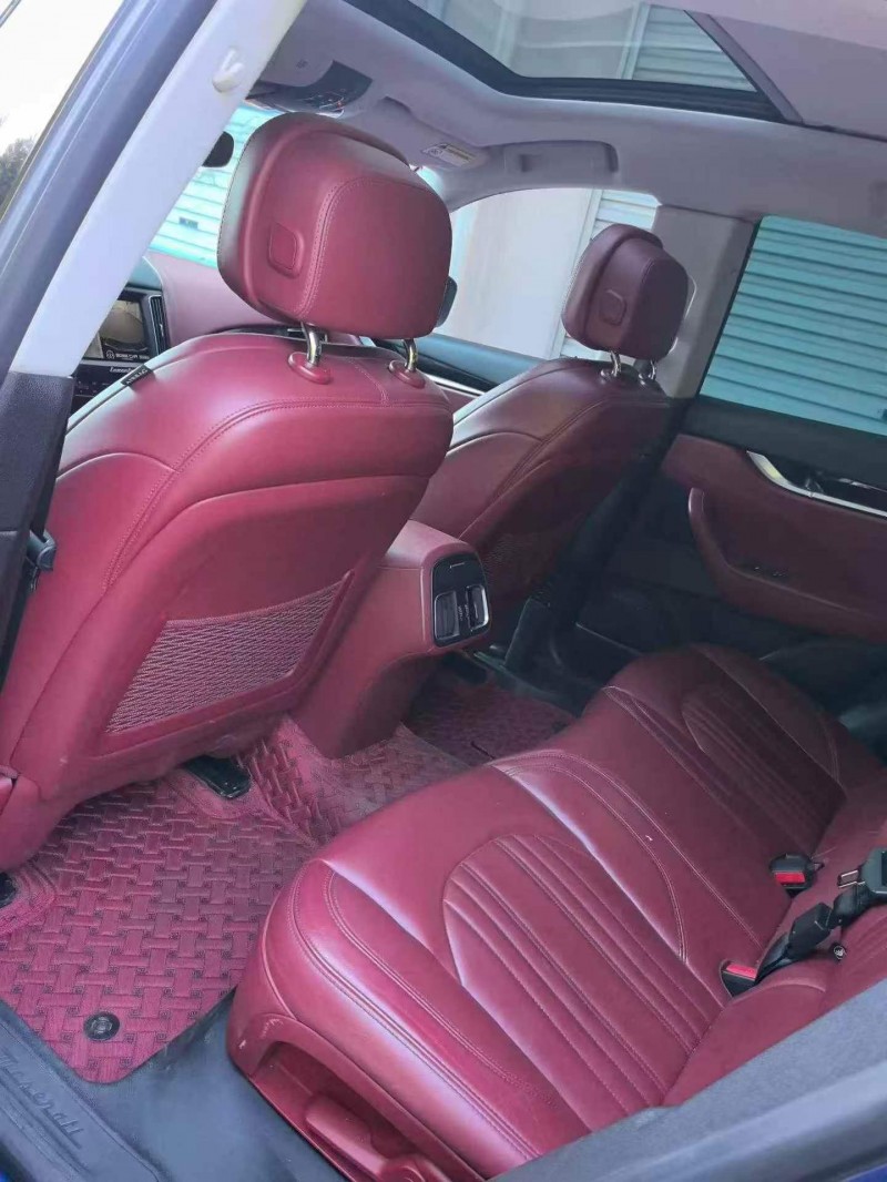 东营18年玛莎拉蒂Levante5