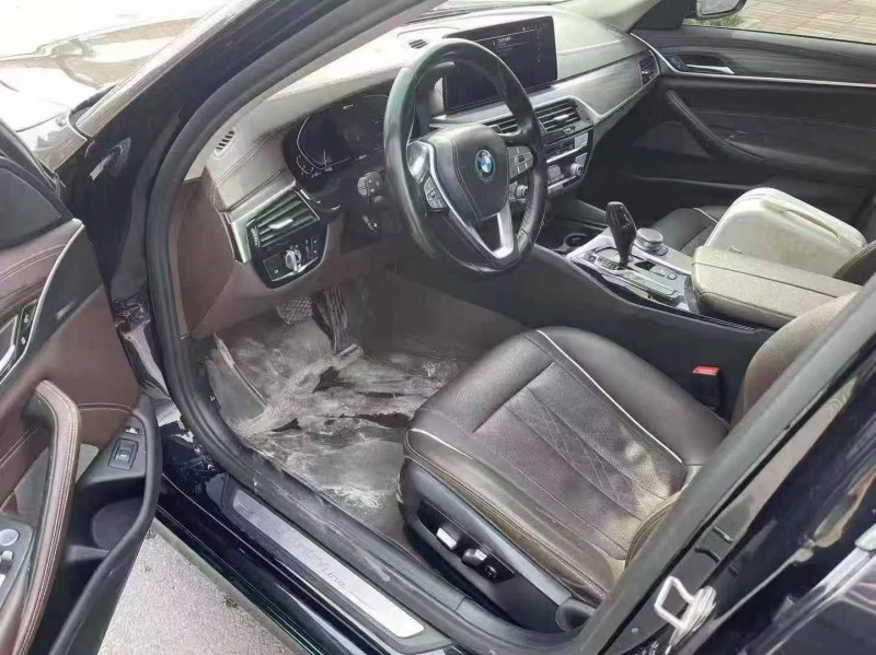 安阳21年宝马5系9