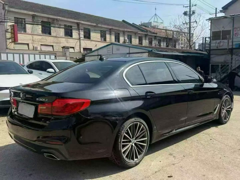 张家界20年宝马5系7