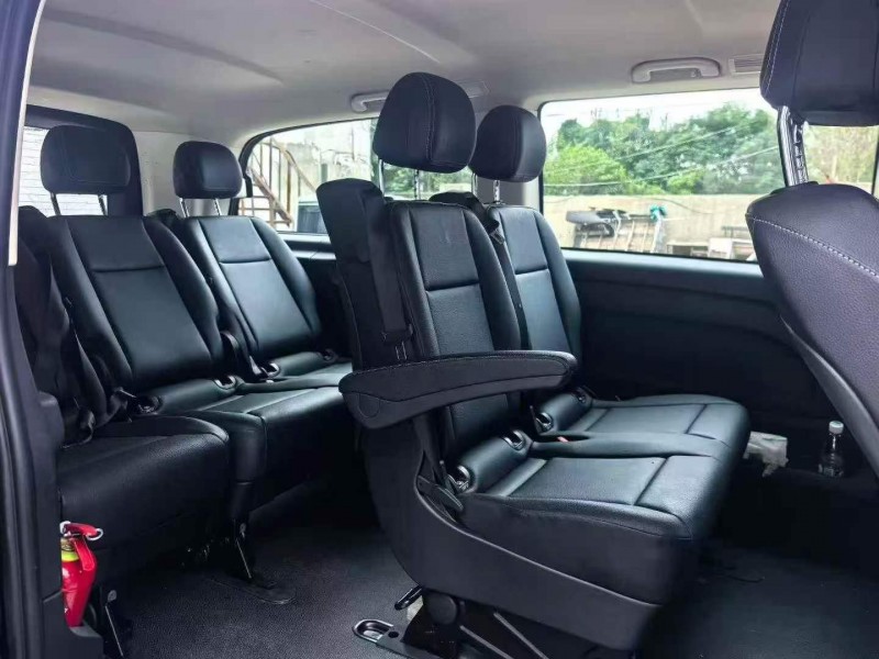 连云港21年奔驰威霆5