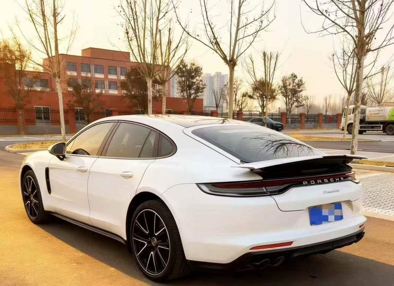 枣庄22年保时捷帕拉梅拉7