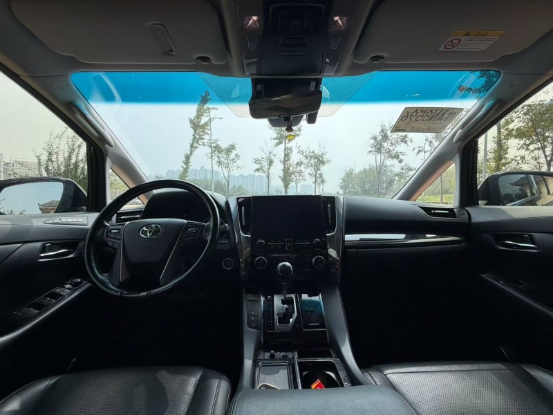 商丘23年丰田威尔法8