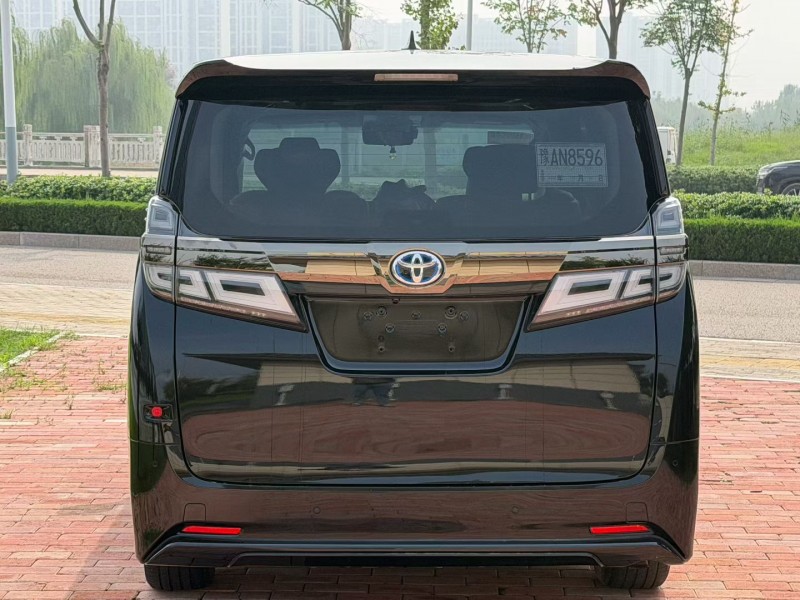 商丘23年丰田威尔法9