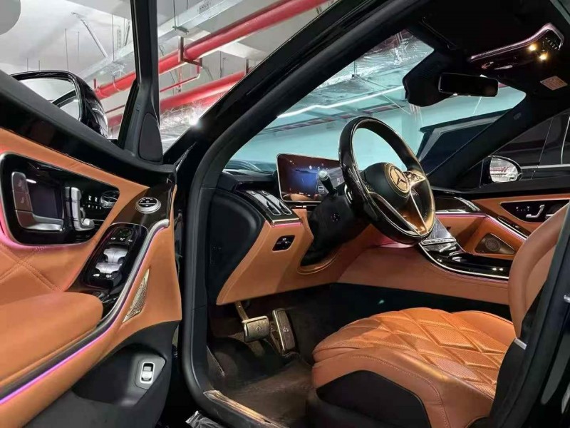 深圳23年奔驰迈巴赫S级6