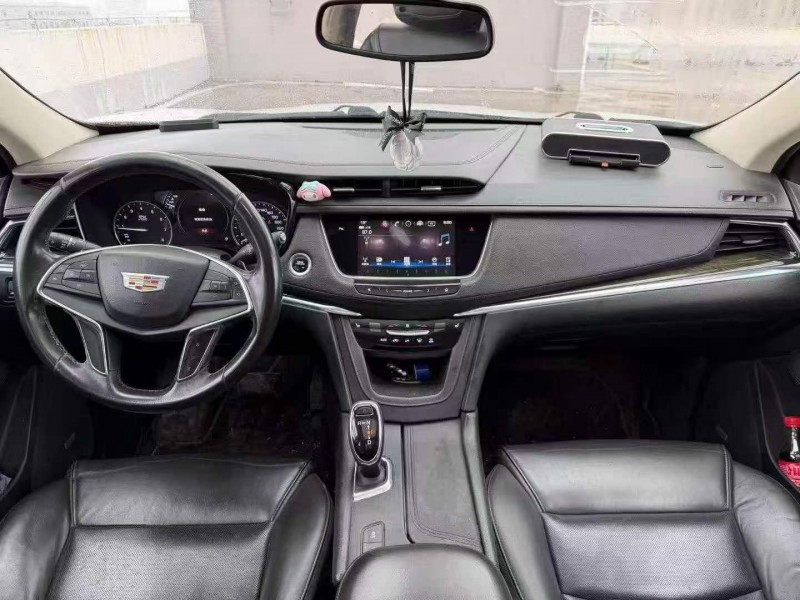 连云港17年凯迪拉克XT54