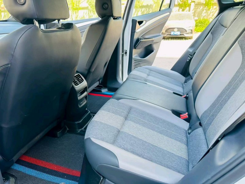 聊城25年大众ID8