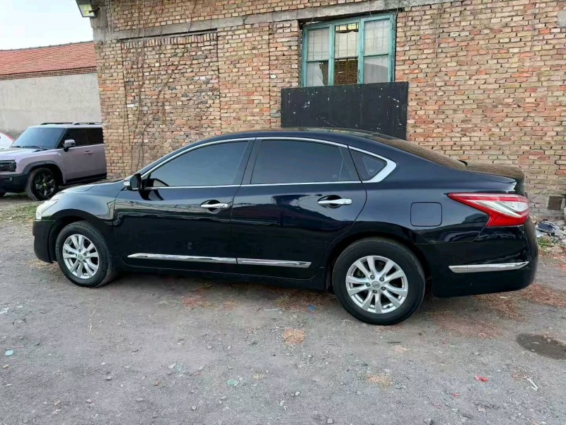 淄博14年日产天籁3