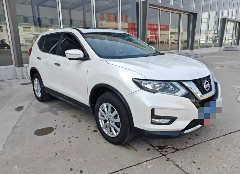 娄底18年日产奇骏3