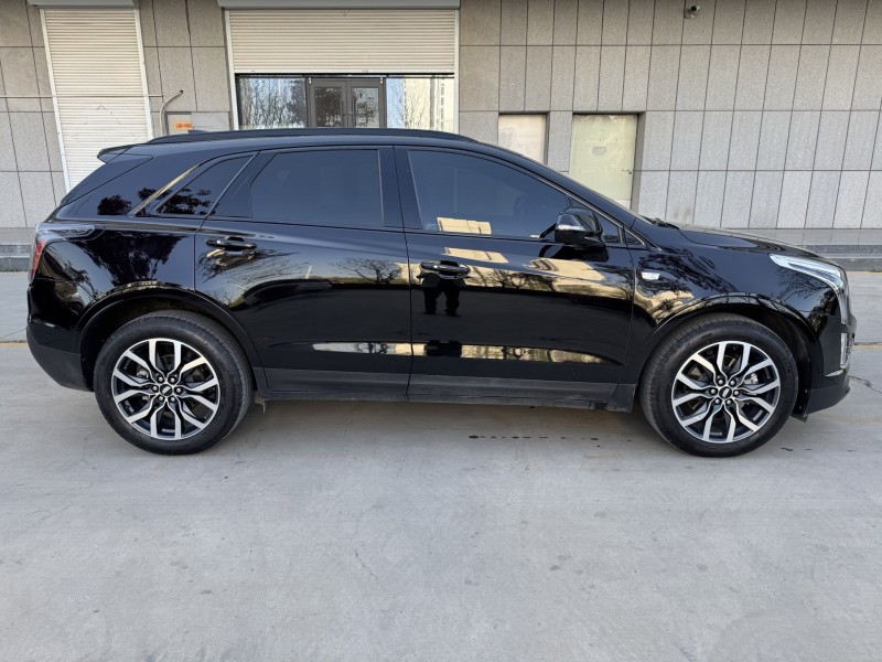 济宁24年凯迪拉克XT54