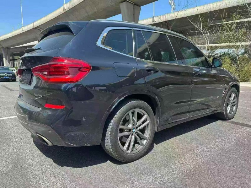 常州19年宝马X38