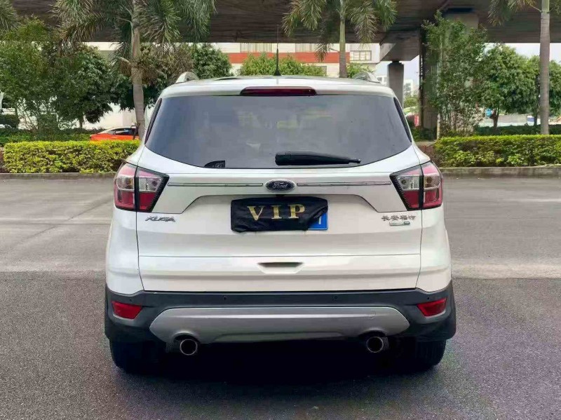 莆田16年福特翼虎9