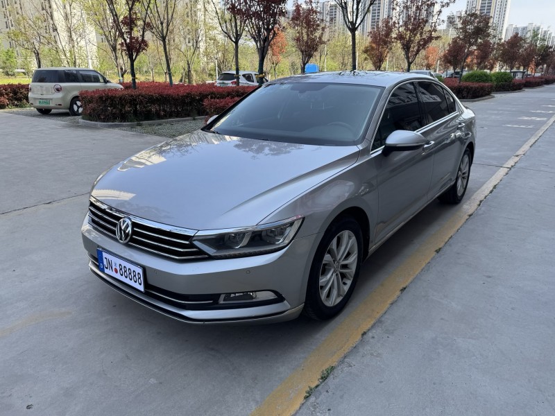 济宁17年大众迈腾3